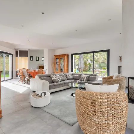بيت للعطل Maison Avec Piscine Pour Dix Personnes سا أرْميل